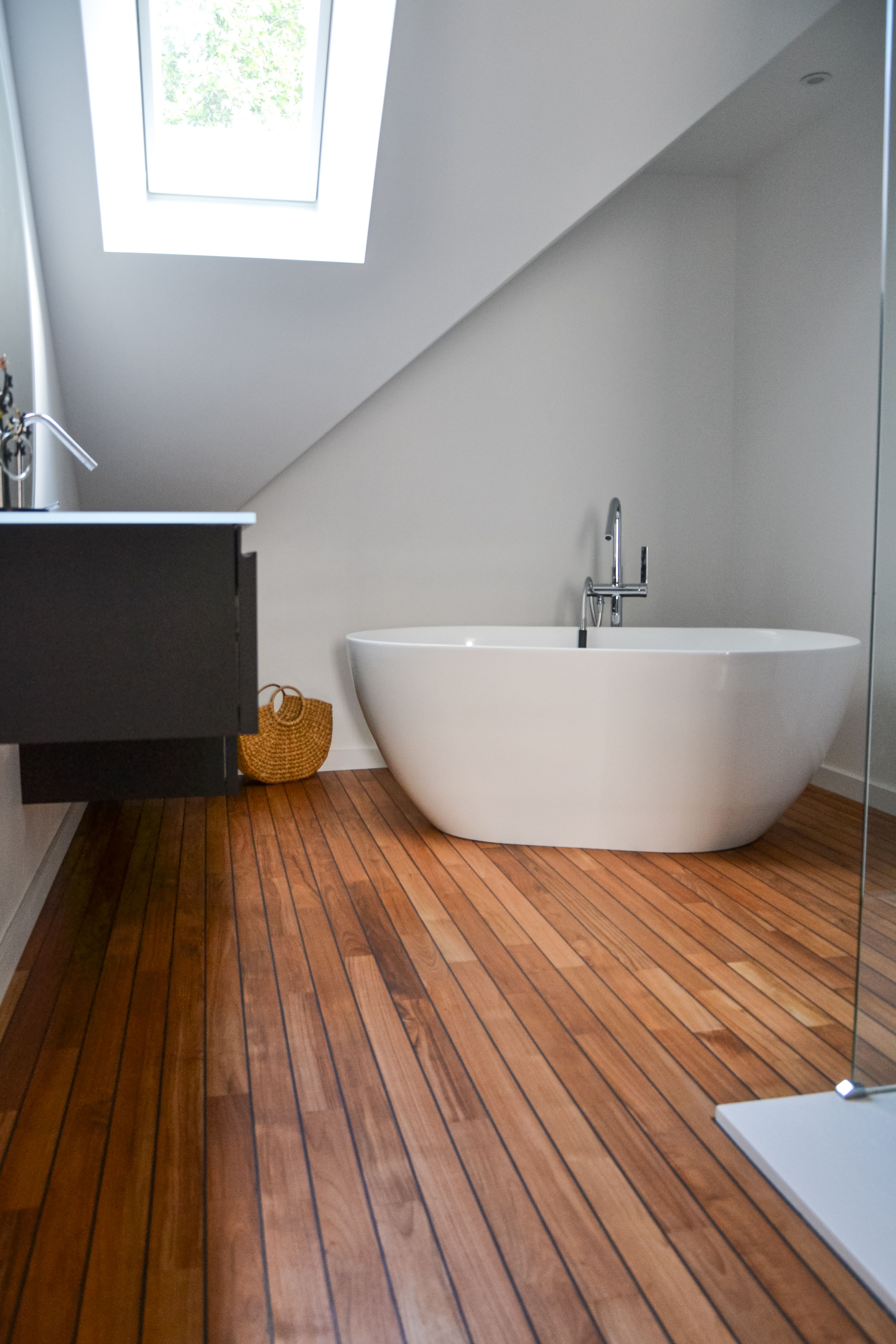 Quel parquet choisir dans une salle de bain ?